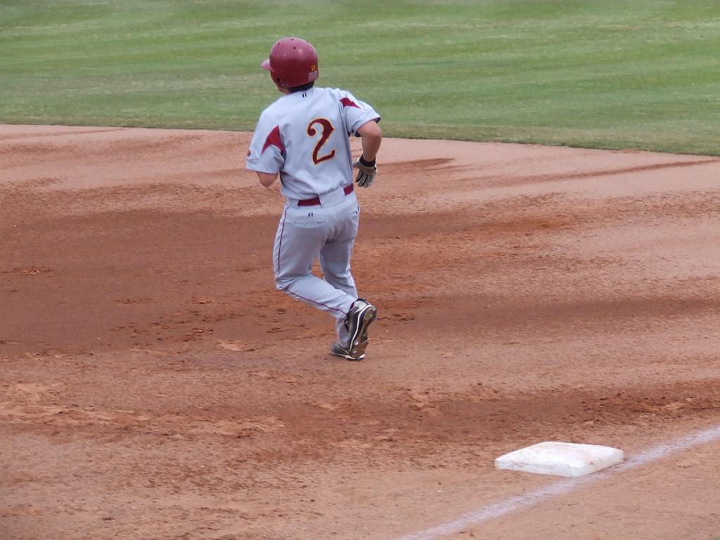 vs Chalmette 4-17-09 (23)